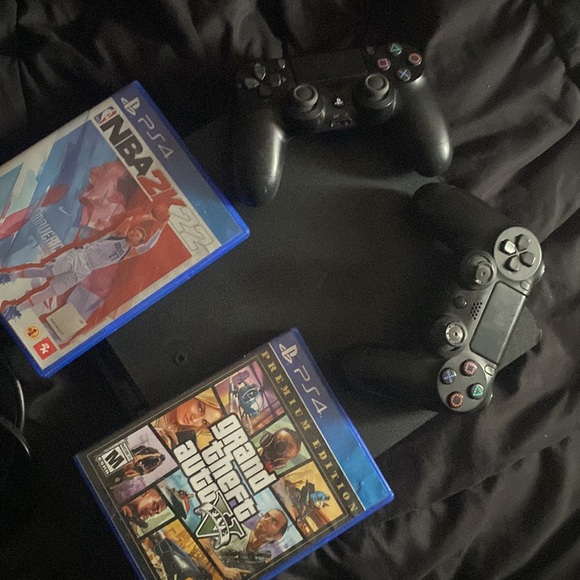 PlayStation4 with 2 black controllers,GTA 5 & 2k22,Headset,Plus FortniteAccount - Picture 2 of 3
